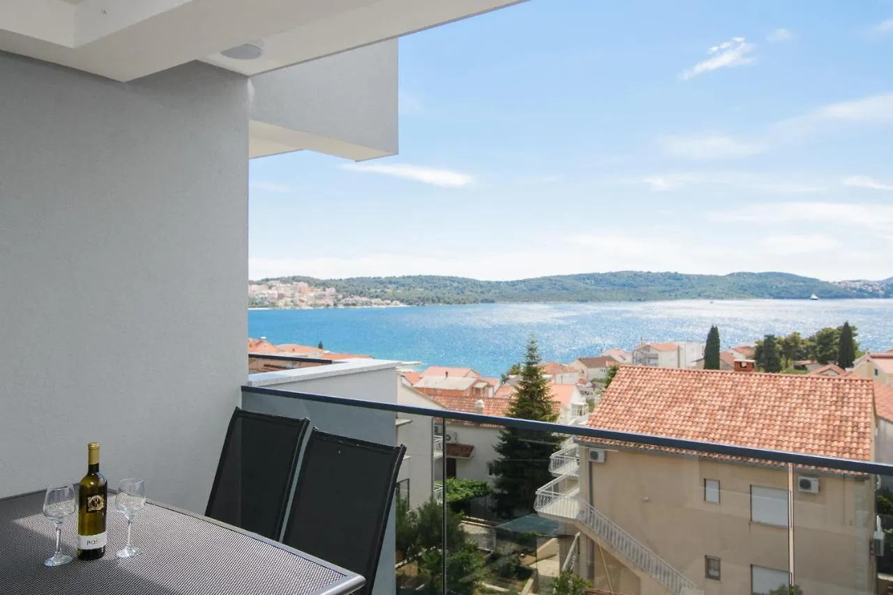 Appartement Apartmani Bauman 2 Og 1Zimmer Wohnung Trogir